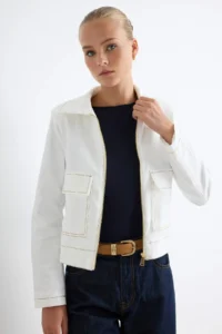 TRENDYOLMİLLA WHITE Sewing Detailed Zippered Cotton Oversized Gabardine Jacket - Image 3
