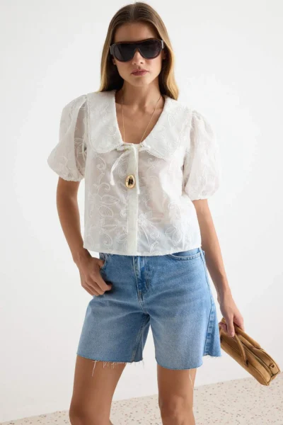 TWOAW27GO00023-WHITE_1