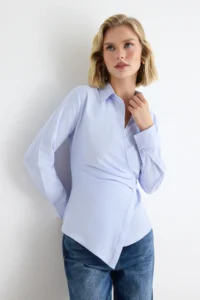 TRENDYOLMİLLA Light BLUE Asymmetric Cut Shirt - Image 4