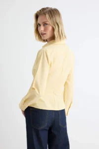 TRENDYOLMİLLA Light YELLOW Asymmetric Cut Shirt - Image 4