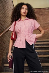 TRENDYOLMİLLA Red Striped Pili Detailed Shirt - Image 2