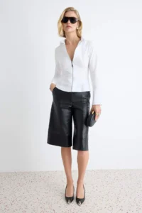 TRENDYOLMİLLA WHITE Bedene Oturan Zipper Detailed Flexible Shirt - Image 2