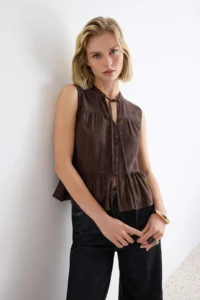 TRENDYOLMİLLA Brown Sleeveless Cotton Bohem Shirt - Image 2