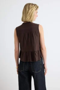 TRENDYOLMİLLA Brown Sleeveless Cotton Bohem Shirt - Image 4