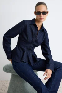 TRENDYOLMİLLA DARK BLUE Az Flexible peplum Fitted DENIM Shirt