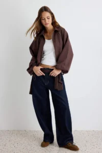 TRENDYOLMİLLA Brown Balloon Form Metal Zippered Shirt - Image 2