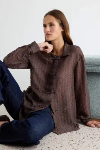 TRENDYOLMİLLA Brown textured Fancy buttoned Shirt - Image 2