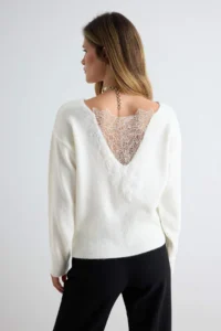 TRENDYOLMİLLA Ecru Soft textured Back Lace Detailed Boat Neck Bluzan Knitwear Sweater - Image 4