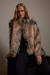 TRENDYOLMİLLA Multicolored Regular Pattern Faux Fur Coat