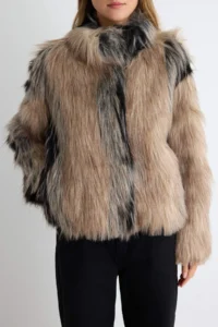 TRENDYOLMİLLA Multicolored Regular Pattern Faux Fur Coat - Image 4