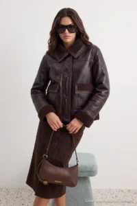 TRENDYOLMİLLA Dark Brown Regular Pattern Plush Coat - Image 5
