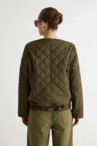 TRENDYOLMİLLA Black Regular Pattern Quilted Soft Faux Leather Jacket Coat - Image 9