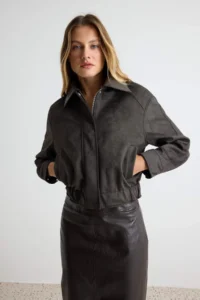 TRENDYOLMİLLA Black Regular Pattern Leather Collar Suede Bomber Jacket Jacket Coat - Image 3
