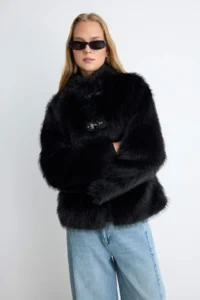 TRENDYOLMİLLA Black Oversized Pattern Faux Fur Coat - Image 2