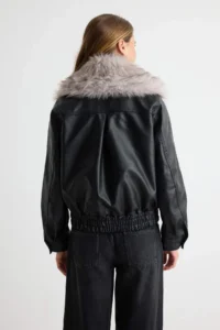 TRENDYOLMİLLA Black Oversized Pattern Faux Fur Detailed Bomber Jacket Jacket Coat - Image 5