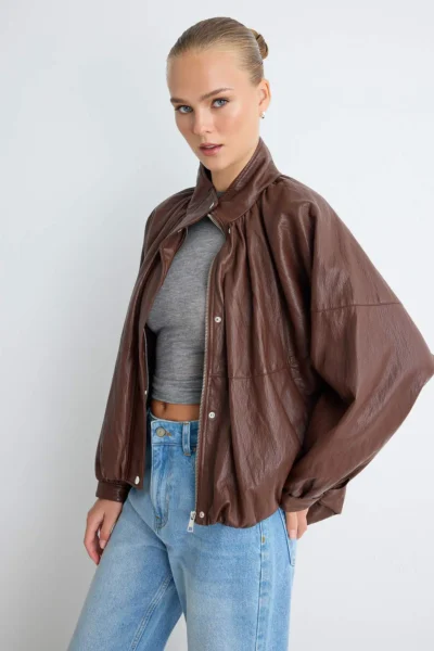 TWOAW27MO00065-BROWN_1