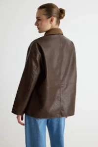 TRENDYOLMİLLA Dark Brown Regular Pattern Vintage Effect Velvet Collar Coat - Image 5