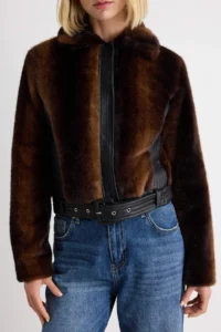 TRENDYOLMİLLA Dark Brown Regular Pattern Faux Leather Detailed Faux Fur Coat - Image 4