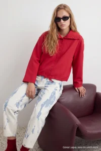 TRENDYOLMİLLA Red High Neck buttoned Oversized Pattern Coat - Image 5