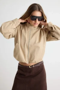 TRENDYOLMİLLA Beige Regular Pattern Balloon Sleeve Thin Jacket Coat - Image 3