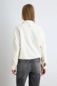 TRENDYOLMİLLA Ecru Regular Pattern Thin Summer Jacket Coat - Image 4