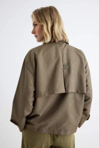 TRENDYOLMİLLA Khaki Oversized Pattern Plaid Contrast Collar Coat - Image 8