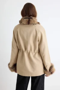 TRENDYOLMİLLA Beige Regular Pattern removable Fur Collar Coat - Image 6