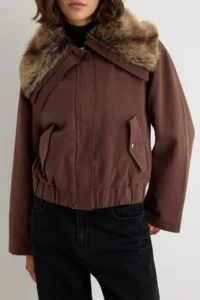 TRENDYOLMİLLA Brown Oversized Pattern Quilted Lined Fur Collared Coat - Image 4