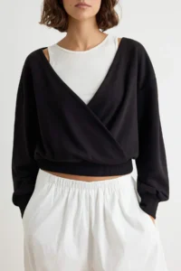 TRENDYOLMİLLA Black-Ecru Double Layer Thick Regular Pattern Double breasted Collar Knitting Sweatshirt - Image 3