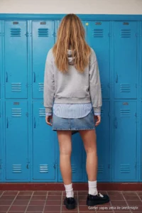 TRENDYOLMİLLA Gray Melange Fleece Inside Hooded Weaving Detailed Oversized/Wide Pattern Knitting Sweatshirt - Image 4