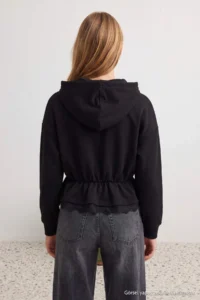 TRENDYOLMİLLA Black Thick peplum Lace Detailed Hooded Long Sleeve Knitting Sweatshirt - Image 3