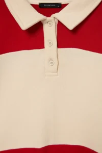 TRENDYOLMİLLA Red-Stone Thick Color Bloklu Polo Shirt Collar Slogan Embroidered Crop Knitting Sweatshirt - Image 7
