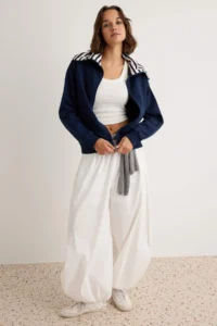 TRENDYOLMİLLA NAVY BLUE Thick Zippered Striped Turndown collar Detailed Oversized Knitting Cardigan/Sweatshirt - Image 2