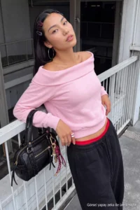 TRENDYOLMİLLA Light PINK Thick Without Raising Oversized/Wide Cut Carmen Collar Knitting Sweatshirt - Image 2