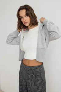 TRENDYOLMİLLA Gray Melange Thick Without Raising Waist Fitting Hooded Zippered Knitting Cardigan/Sweatshirt - Image 3
