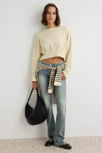 TRENDYOLMİLLA Light BEIGE Thick Without Raising Waist Detailed Regular Pattern Crop Length Knitting Sweatshirt - Image 2