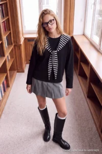 TRENDYOLMİLLA Black Striped Shawl Detailed Oversized/Wide Cut Thick Knitting Sweatshirt