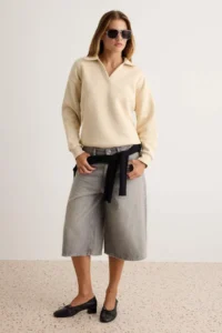 TRENDYOLMİLLA Stone Thick Polo Shirt with Fleece Inside V-neck Oversized/Wide Cut Knitting Sweatshirt - Image 2