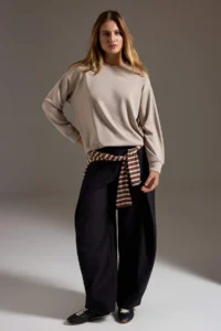 TRENDYOLMİLLA Stone Soft Touch Oversized/Wide Cut Crew Neck Knitting Sweatshirt - Image 2