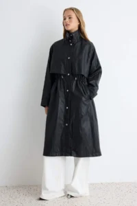 TRENDYOLMİLLA Black High Neck Elastic Waist Mono Closure Oversized LONG Trench Coat - Image 2