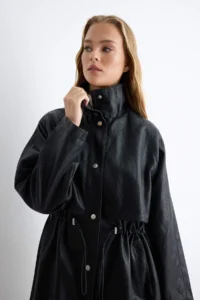 TRENDYOLMİLLA Black High Neck Elastic Waist Mono Closure Oversized LONG Trench Coat - Image 4