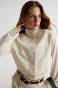 TRENDYOLMİLLA Beige Shawl Collar Detailed Mono Closure Oversized Short Trench Coat - Image 2