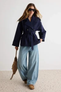 TRENDYOLMİLLA NAVY BLUE tied up Double breasted Kapama Regular Short Trench Coat - Image 2