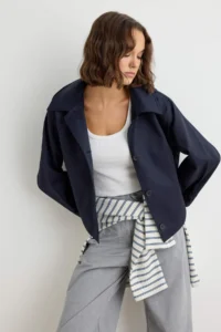 TRENDYOLMİLLA NAVY BLUE Hooded Oversized Short Trench Coat - Image 2