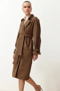 TRENDYOLMİLLA Brown Oversized Belted  Trench Coat - Image 17