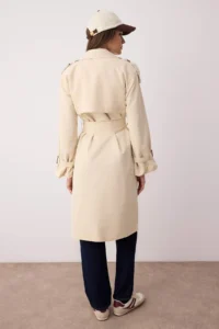 TRENDYOLMİLLA Stone Oversized Wide Cut Arched  Trench Coat - Image 4