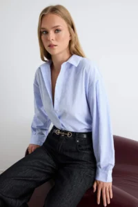 TRENDYOLMİLLA BLUE Striped Oversized/Wide Pattern Weaving Shirt