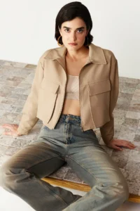 TRENDYOLMİLLA Mink Pocket Detail Zippered Crop Weaving Jacket