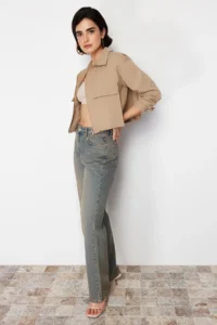 TRENDYOLMİLLA Mink Pocket Detail Zippered Crop Weaving Jacket - Image 2