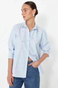TRENDYOLMİLLA Light BLUE Front Stone Detailed Regular Normal Pattern Weaving Shirt